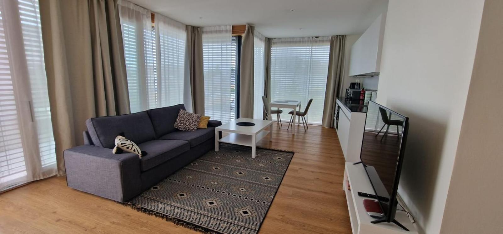 Beautiful In Kirchberg Appartement *